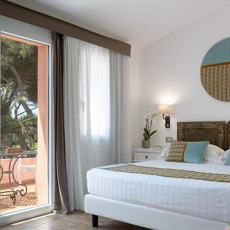 Hotel Cala Caterina Villasimius Esterno foto