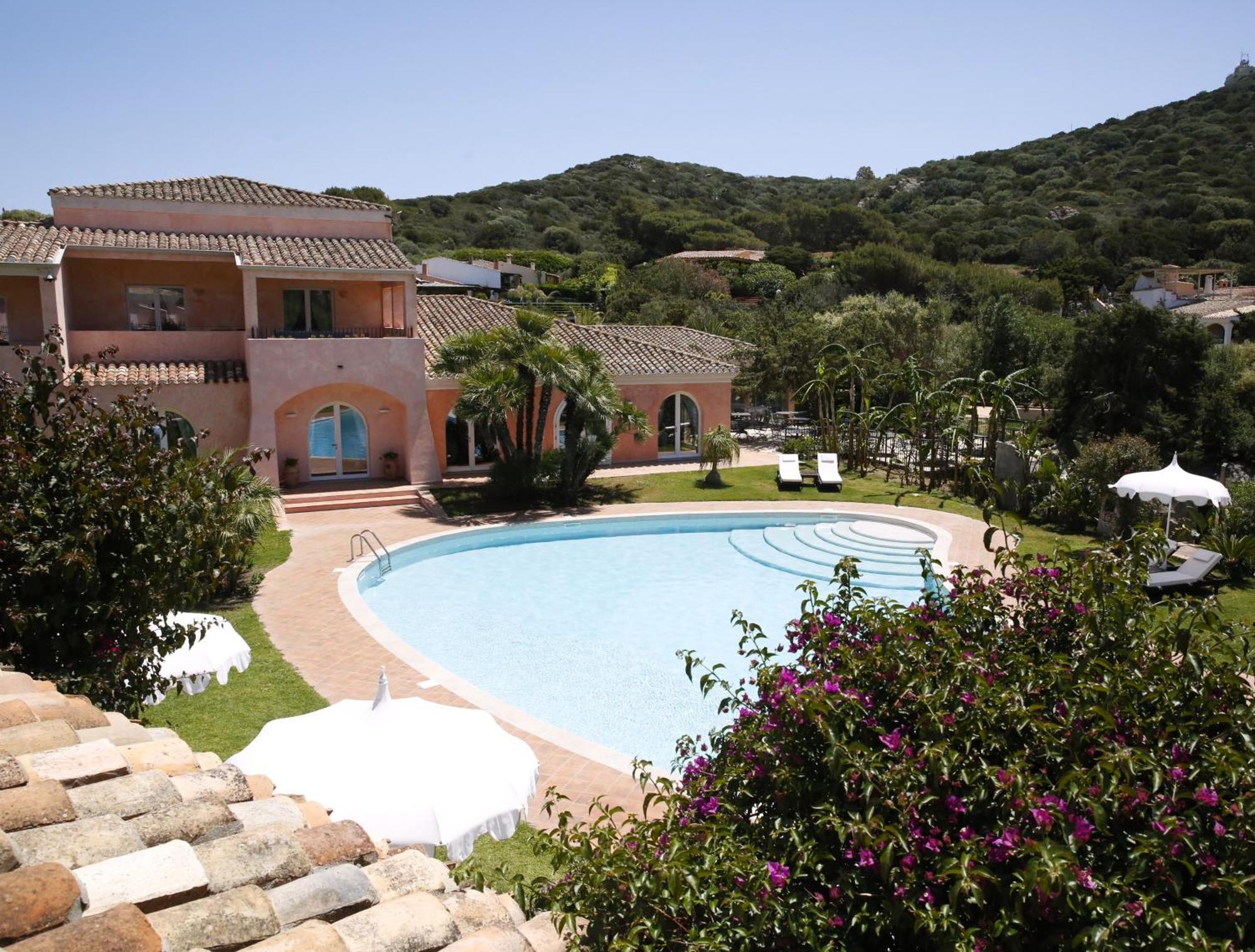 Hotel Cala Caterina Villasimius Esterno foto