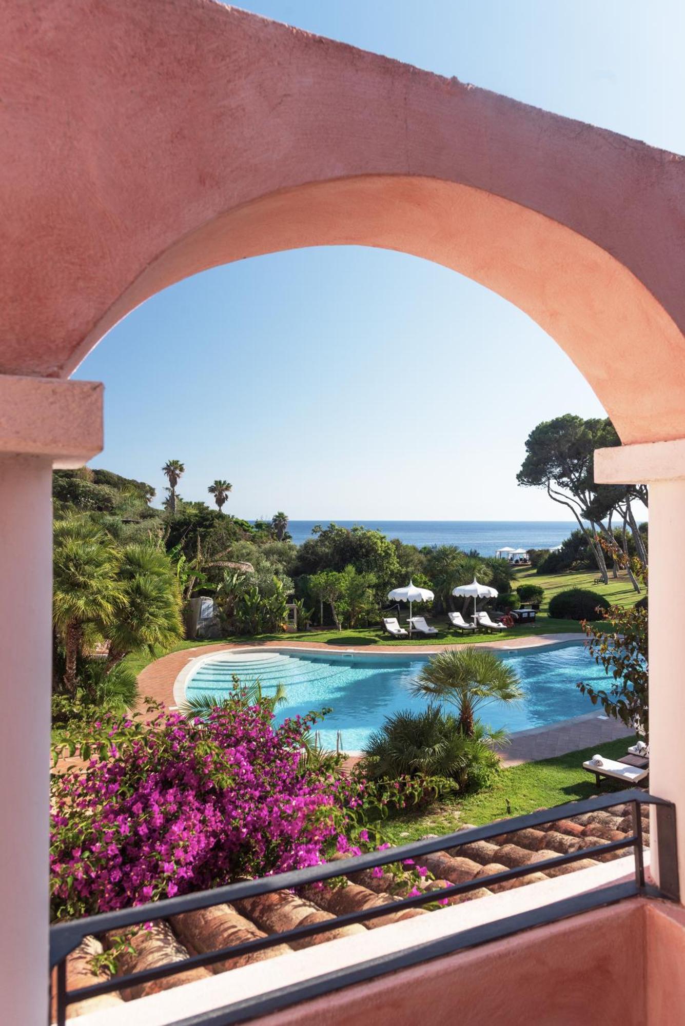 Hotel Cala Caterina Villasimius Esterno foto