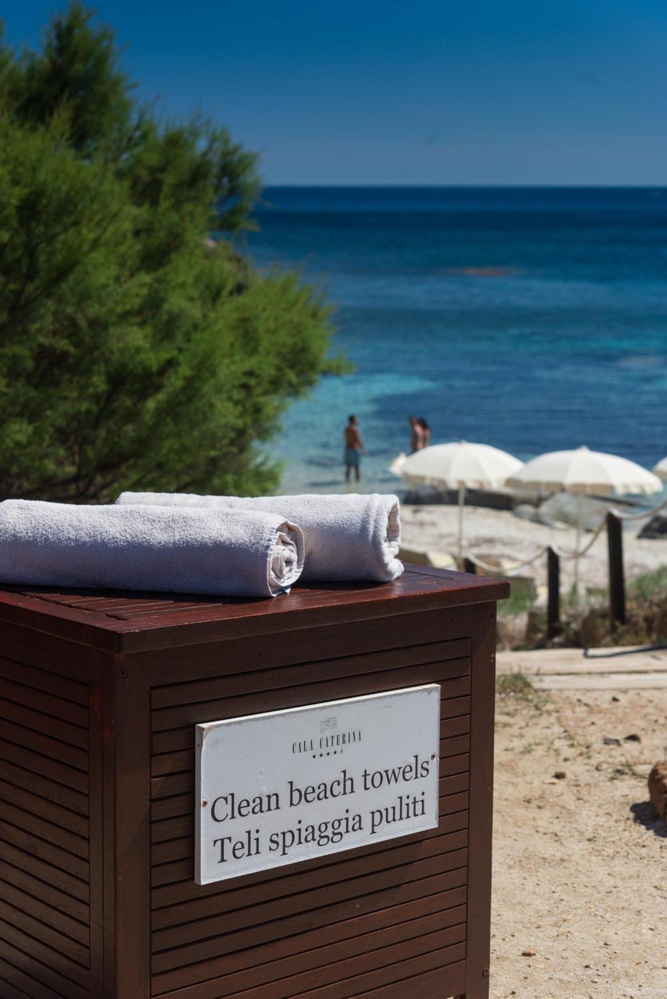 Hotel Cala Caterina Villasimius Esterno foto