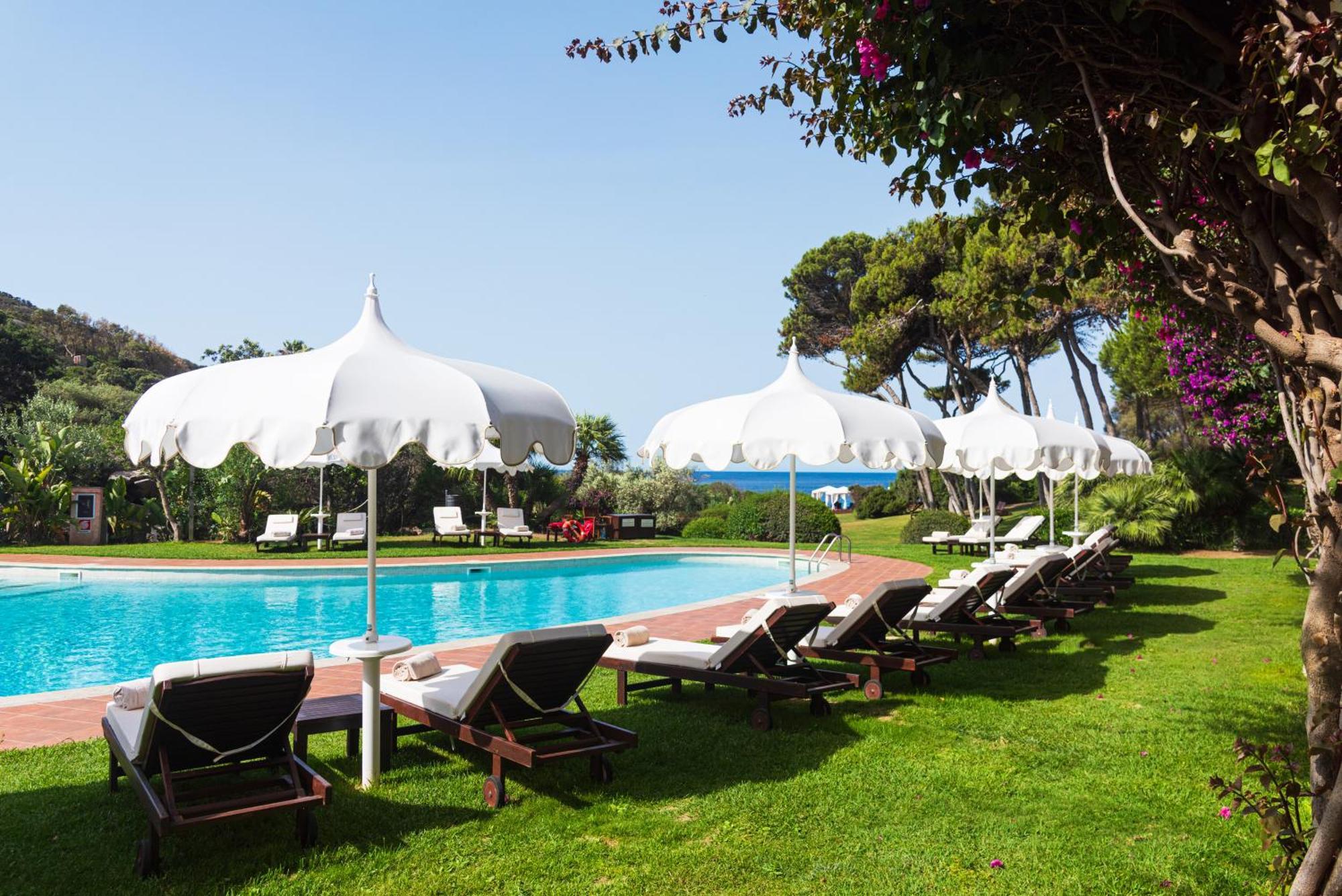 Hotel Cala Caterina Villasimius Esterno foto