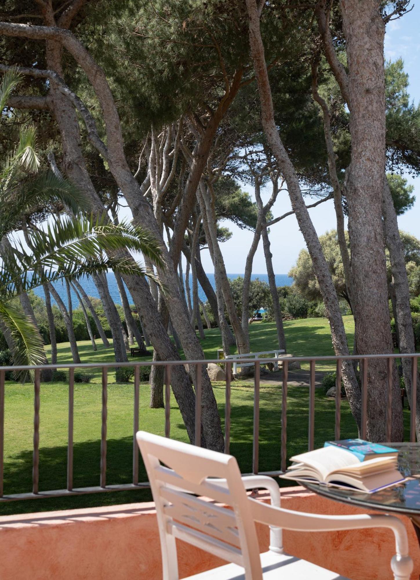 Hotel Cala Caterina Villasimius Esterno foto